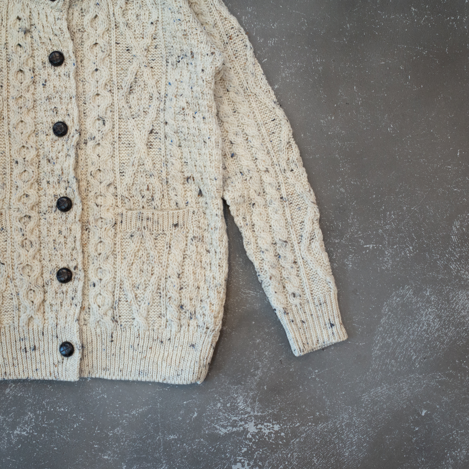 アラン　クルーネックカーディガン・ヘリテッジアランネップ