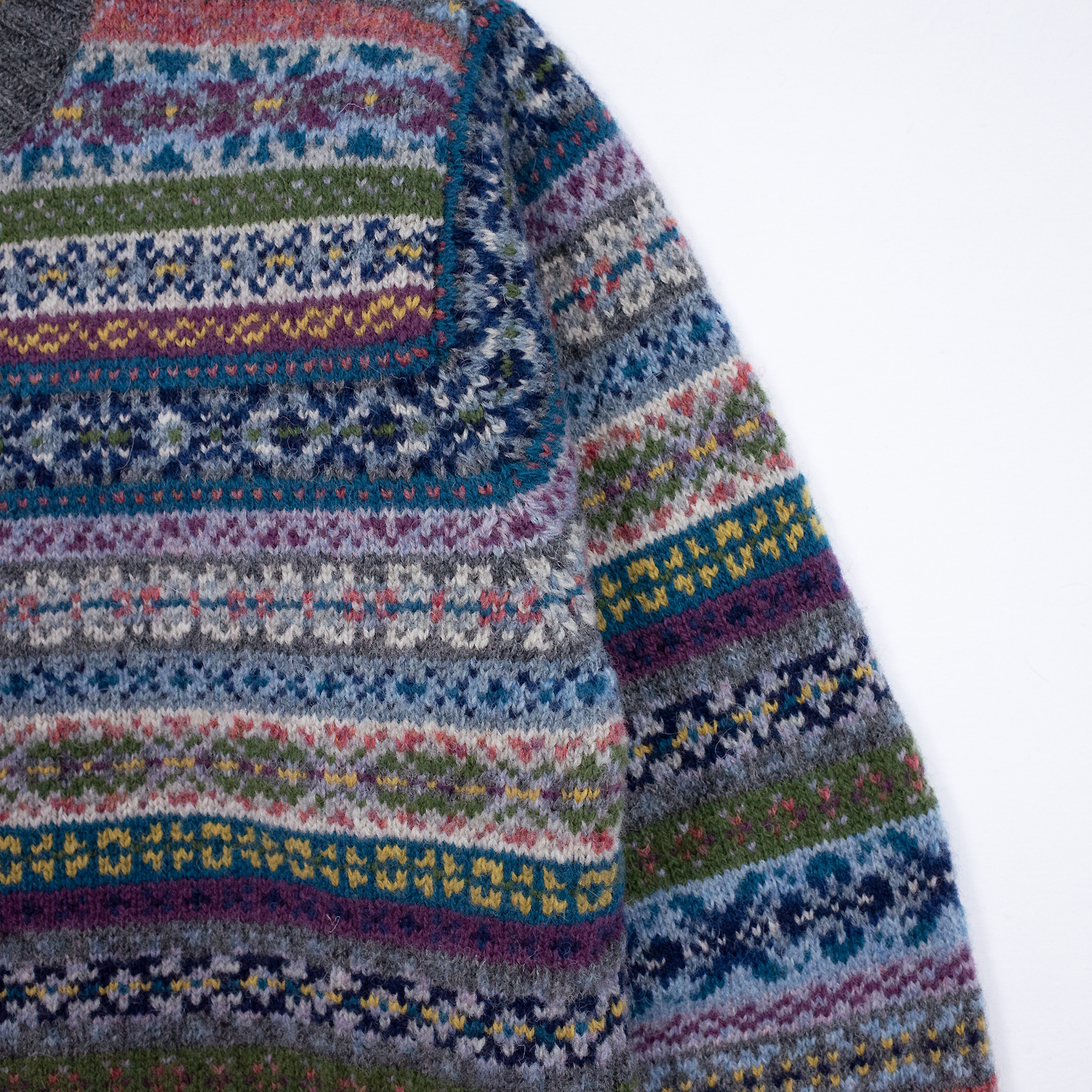 ジャミーソンjamieson`s・ジャミーソンズ・フェアアイルクルーネックセーター・シェットランドグレー