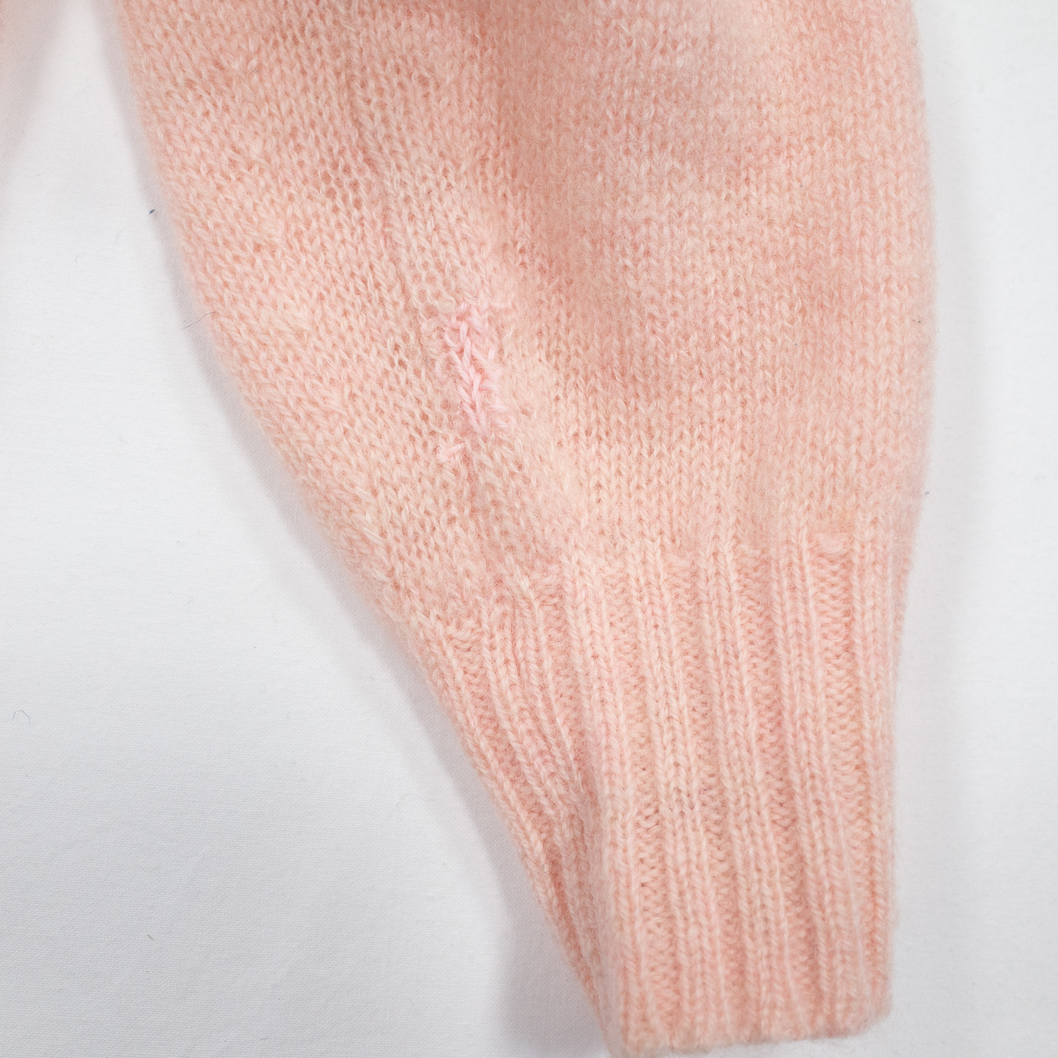 マックジョージ・シェットランドクルーネックセーター・チェリーシャーベット